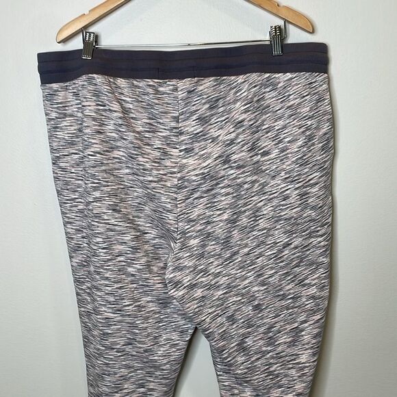 Torrid Classic Fit Jogger French Terry Mid-Rise Pant 2X - Picture 6 of 8